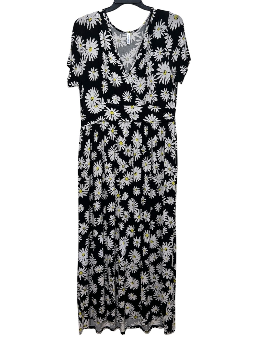 Lilbetter Black and White Daisy Print Maxi Dress Plus Size 3XL